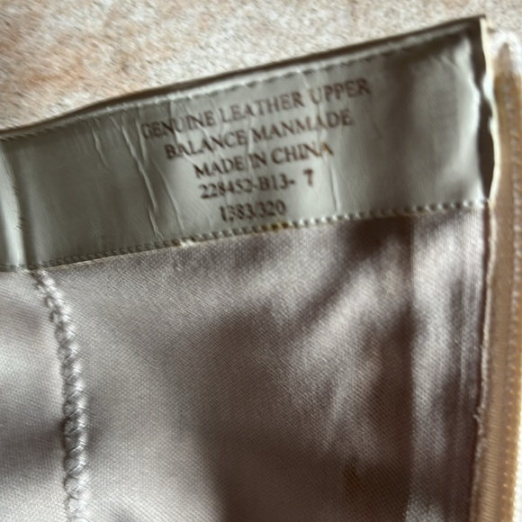 LIKE NEW  Colin Stuart Cream tall leather Boots with Buckle Detail. Size 7 - Picture 7 of 7